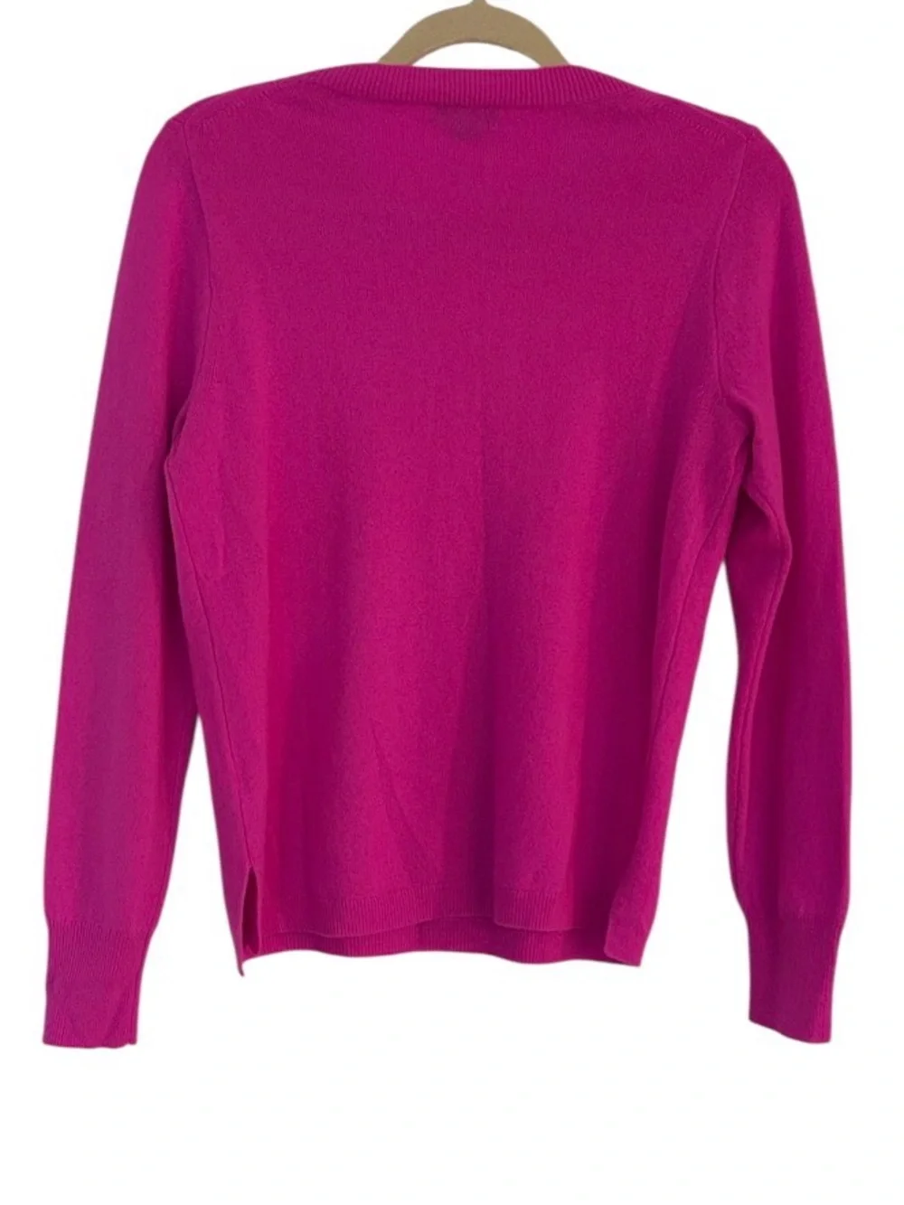 J. Crew Everyday Cashmere Sweater Size Medium Hot Pink Crewneck Style K1313